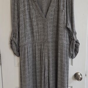 Torrid Womans Plus Gray Long Sleeve Dress Size 3